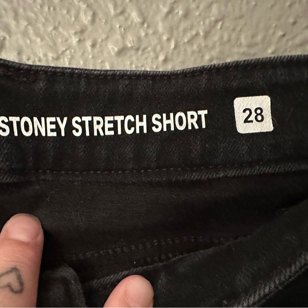 Women’s Volcom Size 28 Black Stoney Stretch Denim Jean Cutoff Shorts - Picture 5 of 9